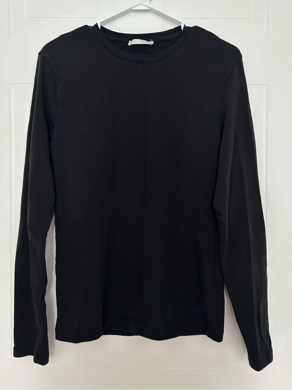 Zara Black Long-Sleeve Crewneck Tee Men’s Size S